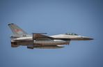 Rumunia wzmacnia swoje siły powietrzne. Trzy nowe F-16 z Norwegii docierają do kraju