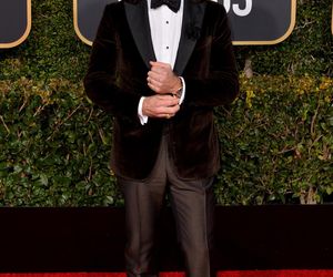 Kochały się w nim wszystkie nastolatki. Gwiazdor hitu nie przypomina siebie. Jest ciężko chory