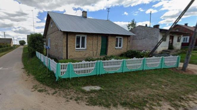 Malutka wieś w woj. podlaskim ukryta przed całym światem. Skrywa dramatyczną historię!