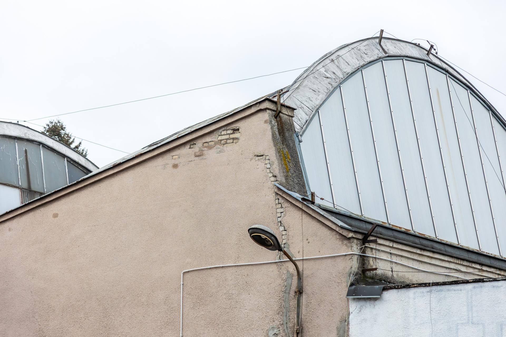 Zabytkowa hala na Suwak 4 w Warszawie