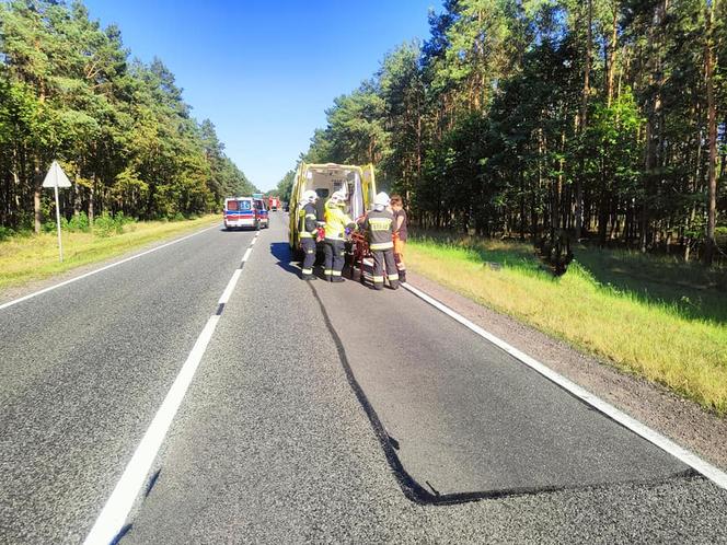 Groźny wypadek na DK 10 pod Bydgoszczą! Ranny motocyklista [ZDJĘCIA]