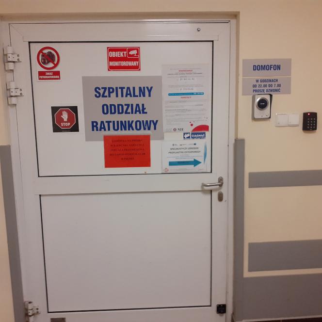 SPSK4 ma problem z obsadą oddziału. Karetki kierowane są do innych szpitali. Z pracownikami trwają rozmowy