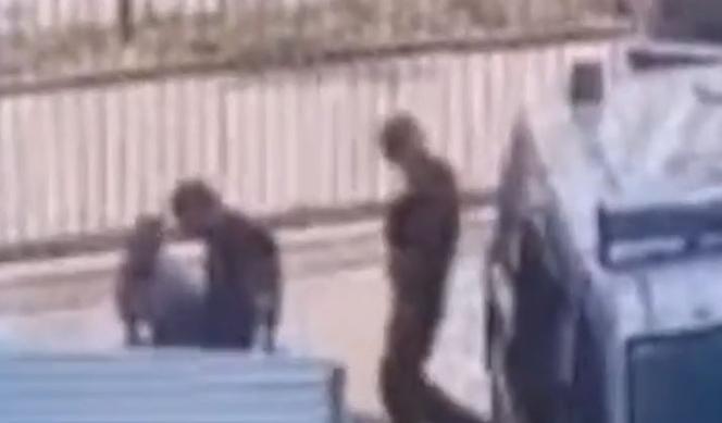 Pobił policjantów i zbiegł z konwoju w PIasecznie. To jego ściga policja