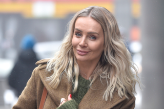 Padniecie, gdy dowiecie się, kim jest nowy partner Agnieszki Woźniak-Starak! Jej byli teściowie są nim zachwyceni!