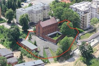 Zabytkowy areszt w Olsztynie wystawiony na sprzedaż. Cena może zaskoczyć 