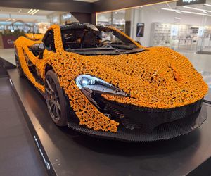 McLaren P1 z klocków Lego