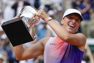 Roland Garros PREMIE: Tenisiści walczą o fortunę! Oto nagrody pieniężne we French Open 2025!