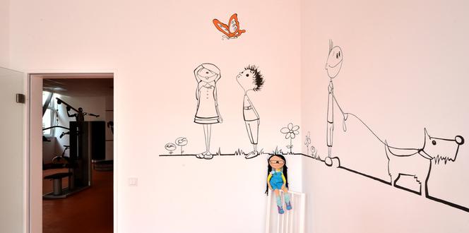 Ilustracje na ścianie w pokoju dziecka