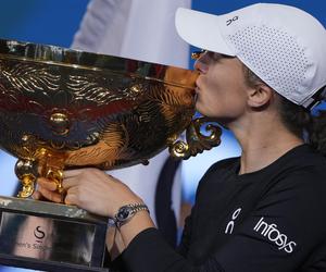 Iga Świątek wyprzedzi Arynę Sabalenkę w rankingu WTA? Co się musi stać w WTA Finals, żeby Polka została numerem 1? [ANALIZA]