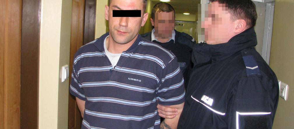 Uciekał przed policją kradzionym maluchem