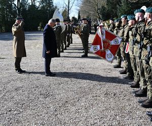 Po 80 latach pochowali ich z honorami. Bohaterscy żołnierze spoczęli na Cmentarzu Wojennym w Kołobrzegu