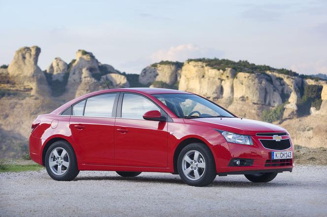 Chevrolet Cruze sedan, silnik 2.0 VCDi – SPALANIE, dane techniczne, opinie, testy, cena