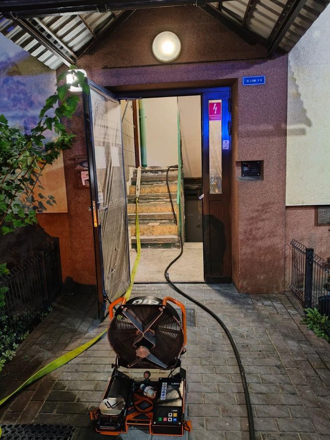 Ojciec i syn zginęli w ogniu. Dramatyczny pożar domu w Nowym Dworze Mazowieckim