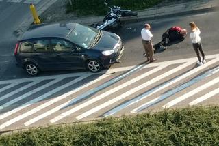 Groźny wypadek na ul. Lipowej w Białymstoku. Motocyklista trafił do szpitala [ZDJĘCIA]