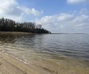 Kąpielisko i Jezioro Dąbie