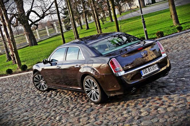 Lancia Thema 3.6 V6 - TEST, opinie, zdjęcia, wideo - DZIENNIK DZIEŃ 3: Układ jezdny i hamulce