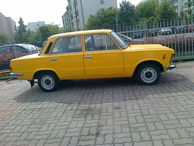 Torunianin wykonał replikę legendarnej taksówki ze "Zmienników". Spełnił swoje marzenie