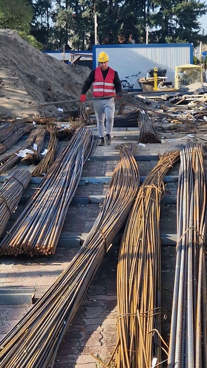 Ruszyła budowa nowej pływalni Akwawit w Lesznie. Kiedy gotowa i co w niej będzie?