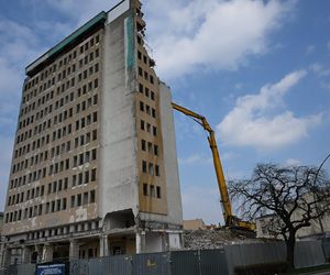 Utrudnienia związane z rozbiórką Związkowca