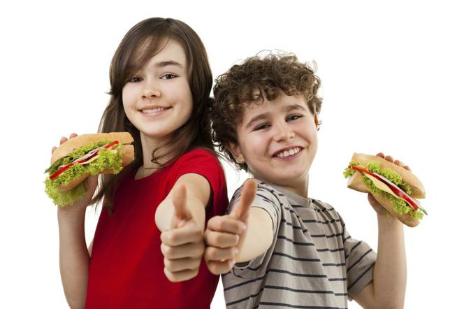 ŻYWIENIE DZIECI: zasady zdrowej diety dla dziecka