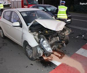 Wypadek w Świerklanach. Kierująca nie ustąpiła pierwszeństwa. Są ranni