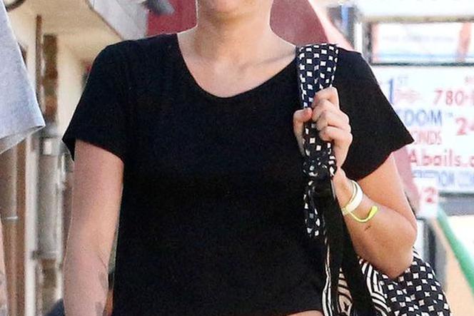Miley Cyrus w kalesonach