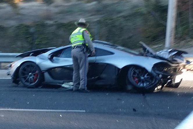 rozbity McLaren P1