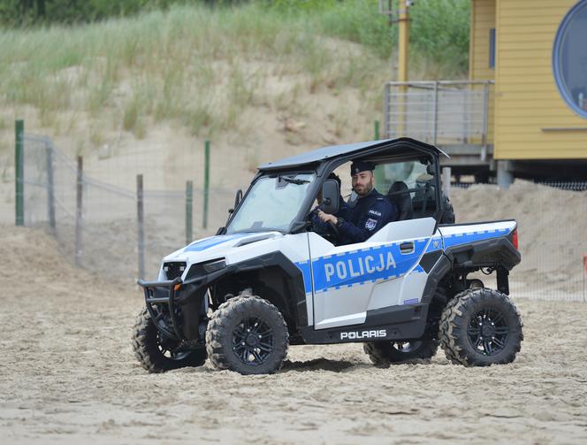 ALE BRYKA! Takim pojazdem jeżdżą policjanci w Świnoujściu! [ZDJĘCIA]