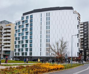 Nowy apartamentowiec przy stacji metra Wilanowska w Warszawie