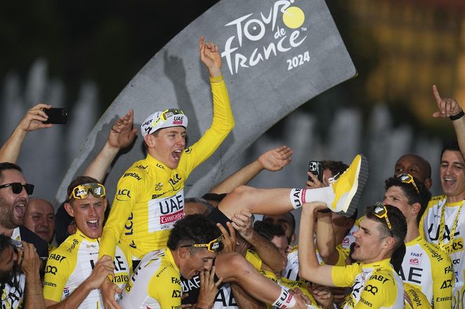 Tego jeszcze nie było: etap Tour de France nagle zmieniony przez... krowy. W tle poważne zagrożenie