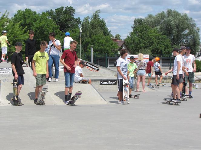 Dziś w Rzeszowie bezpłatne warsztaty jazdy na hulajnogach, rowerach i rowerach BMX