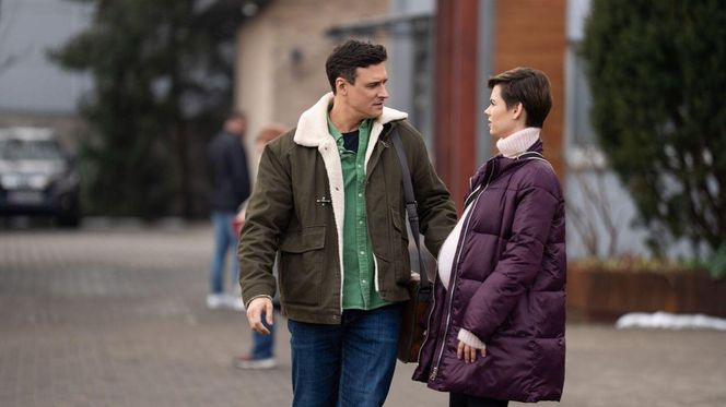 Na dobre i na złe odc. 956. Blanka (Pola Gonciarz), Krzysztof Radwan (Mateusz Damięcki)