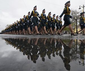 Zełenski i rosyjska armia przy granicy z Ukrainą 