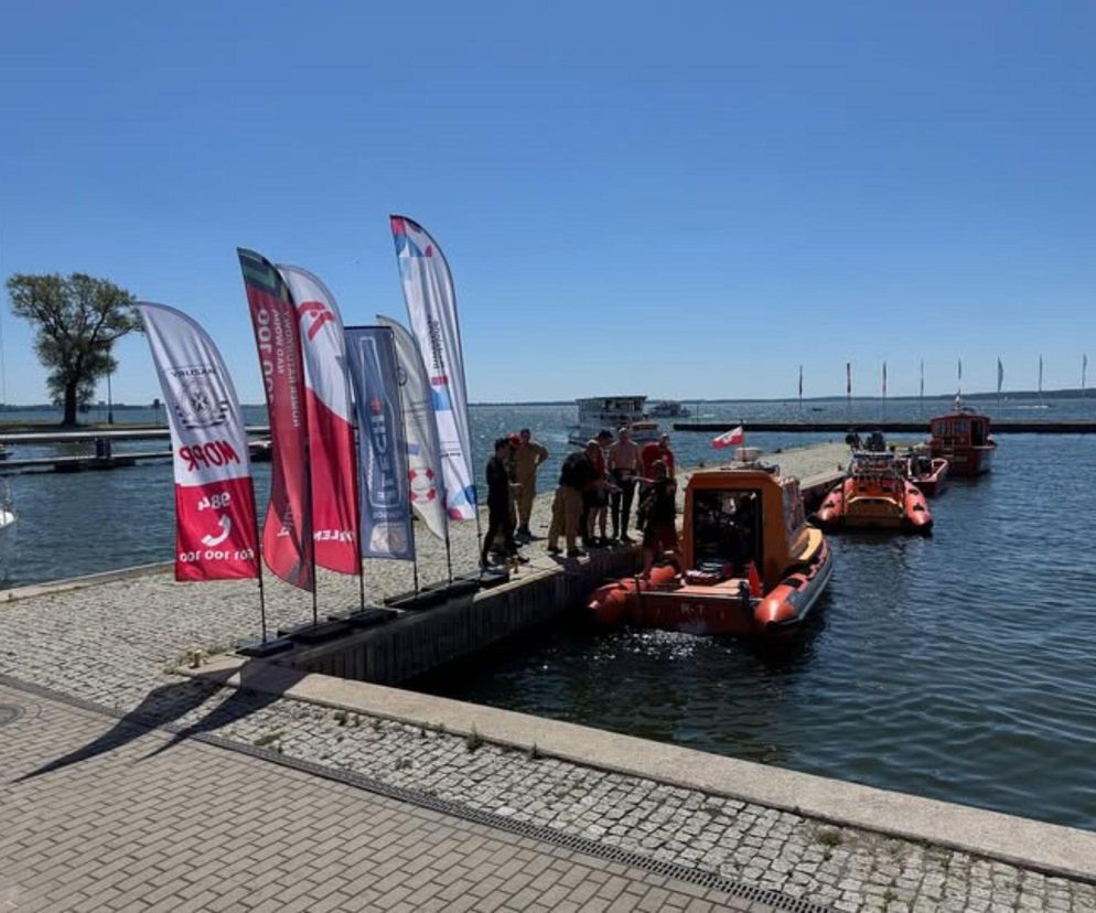Dramat na jeziorze Niegocin. Chłopiec wpadł do wody, trwa walka o życie