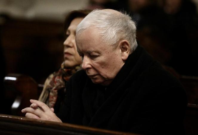 10. rocznica śmierci Jadwigi Kaczyńskiej. Jarosław Kaczyński u boku pani Basi