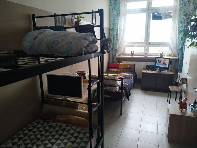 Noclegownia przy Makuszyńskiego pilnie w potrzebie ubrań dla swoich lokatorów