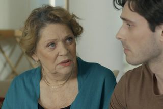 Barwy szczęścia odc. 3201. Józefina Rawiczowa (Elżbieta Jarosik), Cezary (Marcel Opaliński)