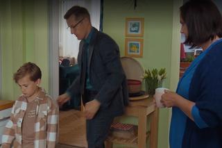 M jak miłość odc. 1682. Piotrek (Marcin Mroczek), Misiek (Aleksander Bożyk), Krysia Filarska Filarska (Hanna Mikuć)