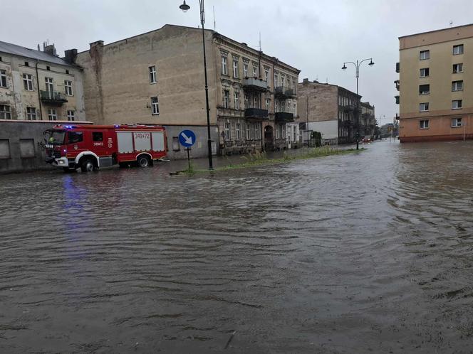 Ulewa w Kaliszu. Ponad 140 interwencji strażaków 