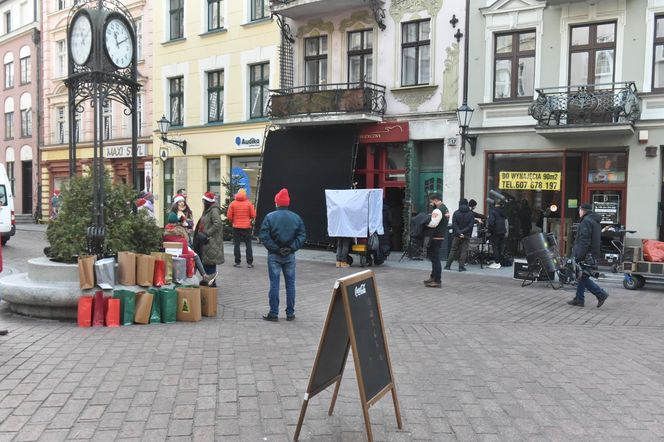 W Toruniu kręcą film. Ma być hitem TVP. Mamy zdjęcia z planu