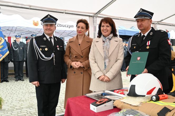 Powiat Siedlecki: nowy średni wóz ratowniczo-gaśniczy trafił do strażaków ochotników z OSP Grochówka w gminie Zbuczyn