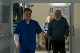 Barwy szczęścia, odcinek 3176. Karol (Jan Wieczorkowski), Jaworski (Jacek Kałucki)