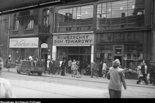 Katowice lat 50. XX wieku na archiwalnych zdjęciach 