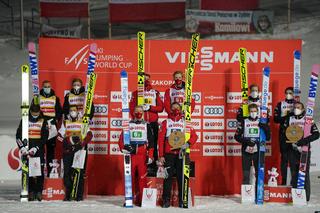 Stękała zawalił koledzy go pocieszali.