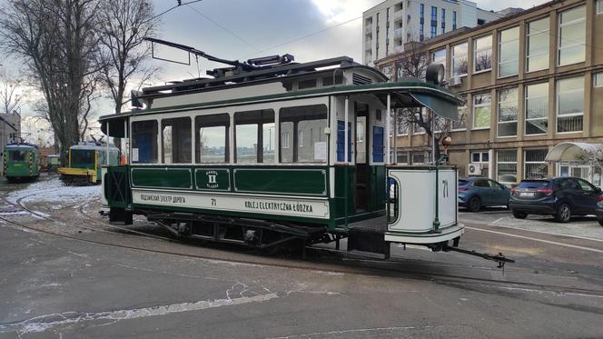 Zabytkowe tramwaje i autobusy wyjadą na łódzkie ulice