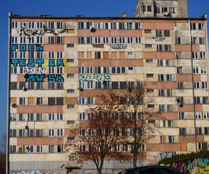 Wieżowiec przy Młodej 4 w Kielcach