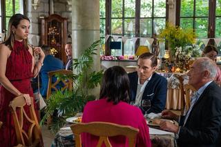 	M jak miłość odc. 1766. Jerzy Argasiński (Karol Strasburger), Aneta (Ilona Janyst), Iwona Kryńska (Hanna Śleszyńska), Olek (Maurycy Popiel)