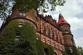 Ten zamek jest najpiękniejszy na Dolnym Śląsku. AI odpowiedziało bez wahania