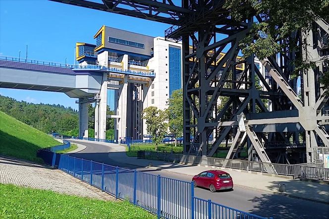 Podnośnie dla statków w Niederfinow