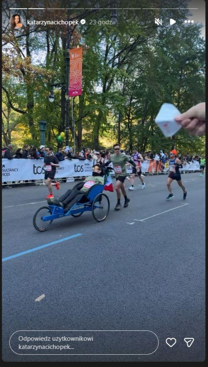 Katarzyna cichopek dopinguje męża na Maratonie Nowojorskim